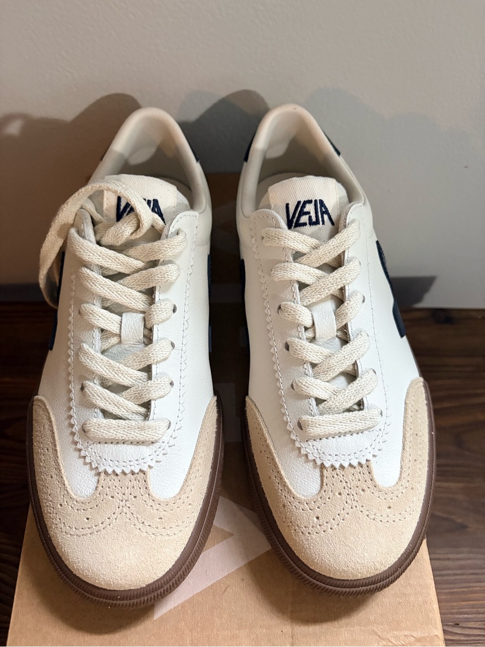VEJA Volley leather sneakers | color: white náutico bark | size: 6 - Picture 4 of 8